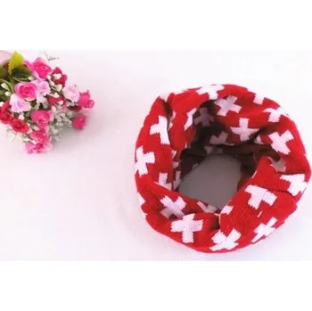 Šála Stylový dětský zimní nákrčník se vzorem J2974 červená