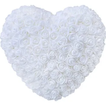 Srdíčko z umělých růží 18 cm Ručně vyráběná květinová dekorace Romantický dárek Valentýn Výročí Luxusní květinová ozdoba Elegantní interiérová výzdoba bílá