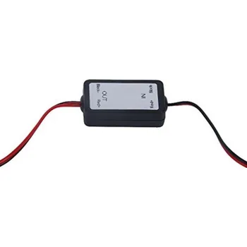 Stabilizátor napětí 12V do auta