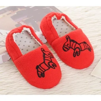 Dívčí bačkory Dětské bačkory se zebrou červená 21