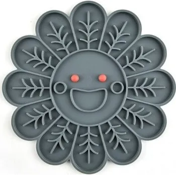 Hračka pro psa Lízací podložka pro psy a kočky C830 šedá 2