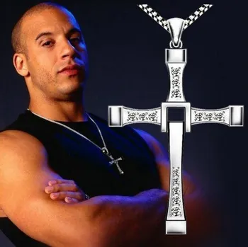 Náhrdelník Luxusní řetízek s křížem - Rychle a zběsile (Vin Diesel) stříbrná