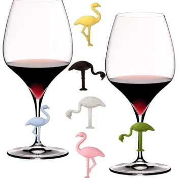 Značky na sklenici ve tvaru plameňáka 6 ks