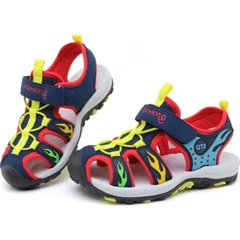 Chlapecká obuv Chlapecké sandály s plameny červená 26