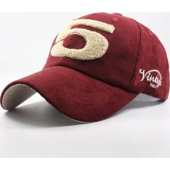 Kšiltovka Kšiltovka s číslem vínová