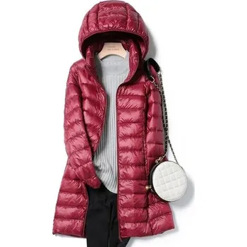 Dámský zimní kabát se sundavací kapucí vínová M