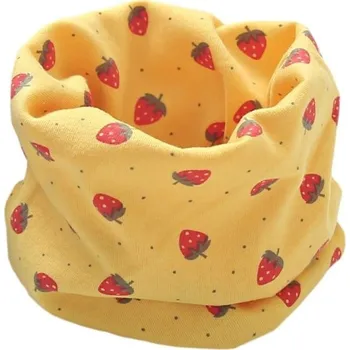 Šála Dětský nákrčník s jahodami žlutá