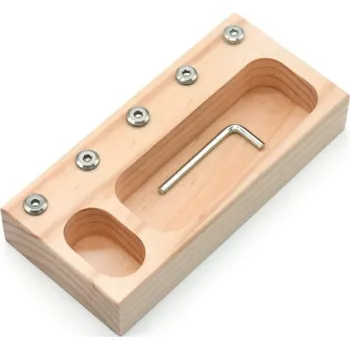 Dřevěná hračka Deska se šrouby pro děti G3025 1