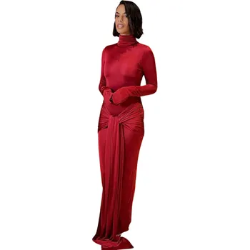 Dámské šaty Dlouhé elastické večerní šaty s rolákem a dlouhými rukávy Elegantní společenské šaty s efektním nařasením a přiléhavým střihem červená M