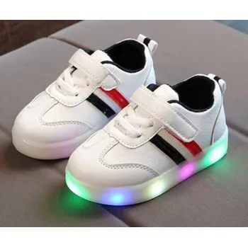 Dívčí tenisky Dětské svítící tenisky A363 černá 25