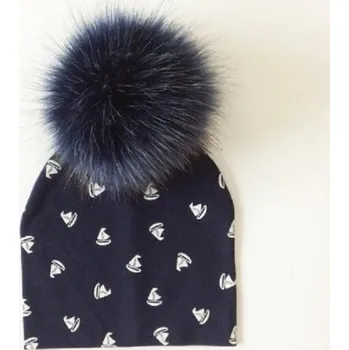 Pokrývka hlavy Dětská zimní čepice s potiskem lodí J576 2