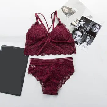 Souprava dámského spodního prádla Krajkový set - Podprsenka a kalhotky vínová
