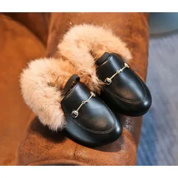 Dívčí zimní obuv Dívčí zimní boty s kožíškem černá 20