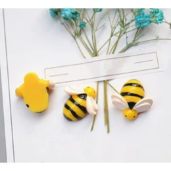 Mini dekorace včela 10 ks