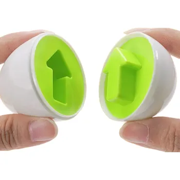 Dřevěná hračka Dětská skládačka - Vajíčka s tvary 12 ks