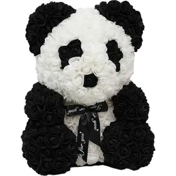Medvídek panda se stužkou z umělých růží Ručně vyráběná dekorace Valentýnský dárek Elegantní květinová figurka Luxusní ozdoba do interiéru 25 cm