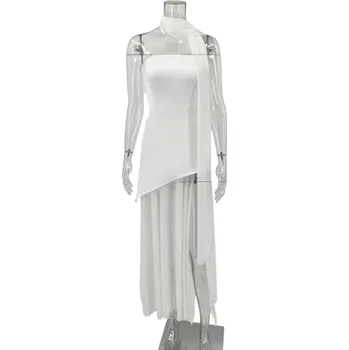 Dámské šaty Elegantní šaty bez ramínek s asymetrickým střihem Dlouhá vzdušná sukně Výrazný rozparek Dlouhý šátek Lehká splývavá látka na večírek bílá S