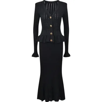 Dámské šaty Elegantní žebrované úpletové šaty se zlatými knoflíky Výstřih do V Dlouhé rukávy Volánový lem Společenské pletené šaty na podzim i jaro černá