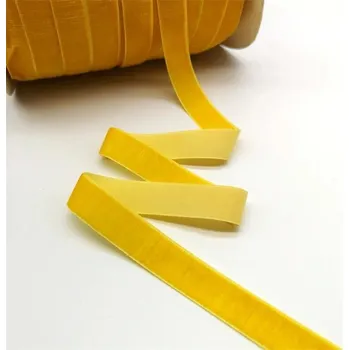 Stuha 20 mm 4,6 m sametová Luxusní dekorační stužka Ozdobná sametová stuha na dárky Svatební výzdoba Ruční práce Kreativní tvoření Lesklá stuha žlutá