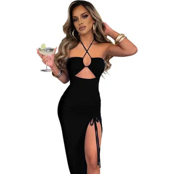 Dámské šaty Dlouhé společenské šaty s hlubokým výstřihem Řasení vpředu Vysoký rozparek se šňůrkou Zavazování kolem krku Přiléhavý střih černá S