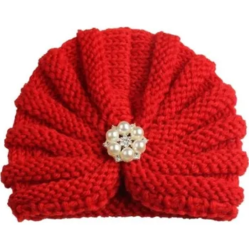 Čepice Dívčí zimní čepice s perlami červená