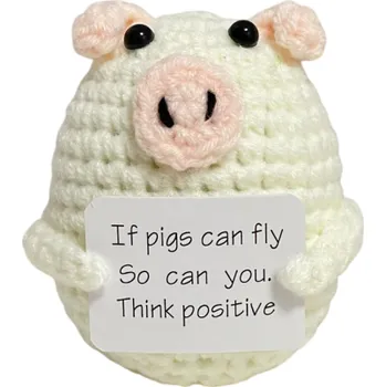 Háčkované prase pro pozitivní energii Ručně vyráběná dekorace s motivačním nápisem Originální dárek pro štěstí Amulet na dobrou náladu béžova