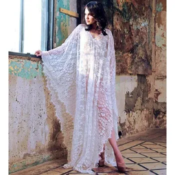 Dámské šaty Průsvitné krajkové maxi šaty bílá