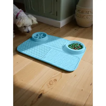 Pelíšek pro psa Sinsay - Podložka zpomalující jídlo pro psa - světle modrá - 953FU-50X - 953FU-50X-ONE