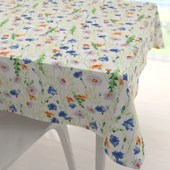 ubrus Bavlněný čtvercový ubrus Sandra SA-601 Kopretiny a zvonky na bílém 130x130 cm