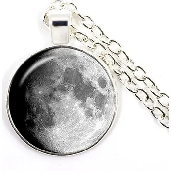 Náhrdelník Měsíční náhrdelník s úplňkem | měsíční šperk, přívěsek - Voskování Gibbous