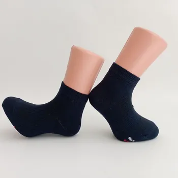 Kojenecké oblečení TREPON Kotníkové bavlněné dětské ponožky AHOJ, tmavě modré Velikost: 19-21cm /29-32/