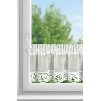 Záclonka z matného etamínu, zdobená krajkou 150 x 30 cm