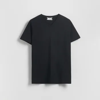 Reserved - Tričko střihu slim s výstřihem do V - černý - 8665H-99X - 8665H-99X-S