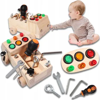 Dřevěná hračka Dřevěné auto DoModa se zvukem a světlem, zatáčí, pro děti od 3 měsíců