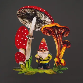 Hodiny AMADEA Dřevěná ozdoba barevná - trpaslík a houby 9 cm, český výrobek