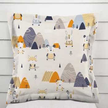 Povlak na dekorativní polštářek Dětský bavlněný povlak na polštář s lemem Sandra SA-613 Modro-oranžová lesní zvířátka na bledě šedém 40 x 60 cm