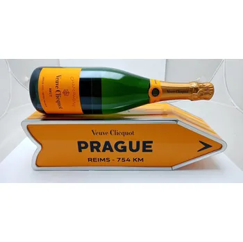 Veuve Clicquot Ponsardin Akce ihned Veuve Clicquot Arrow Box Brut Yellow Label PRAGUE 0,75l