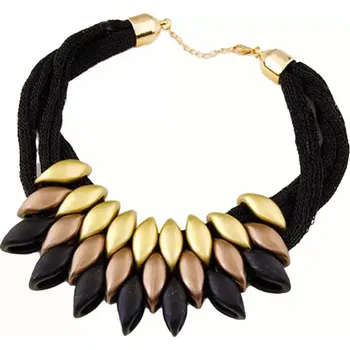 Náhrdelník Masívní geometrický náhrdelník Francesca Trikolor