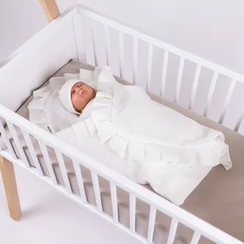 Dětská deka Tulimese Lněná deka s volánem mandlová