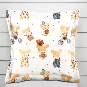 Povlak na dekorativní polštářek Dětský bavlněný povlak na polštář s lemem Sandra SA-611 Hravé myšky na bílém 40 x 40 cm
