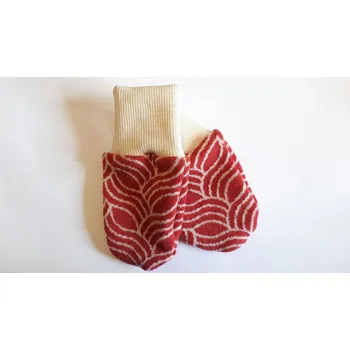 Kojenecká čepice Made by Sisa Kojenecké merino rukavičky červené