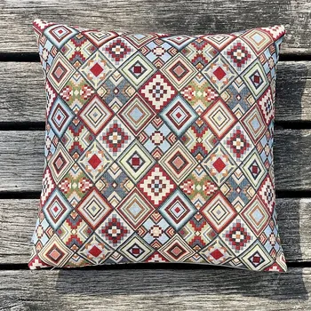 Dekorativní polštářek BYTEMA Gobelínový povlak na polštář AZTEC malý 45 x 45 cm