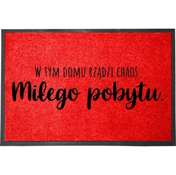 Rohožka VSTUPNÍ ROHOŽKA 40X60 ČERVENÁ KE DVEŘÍM CHAOS VLÁDNE – PŘÍJEMNÝ POBYT
