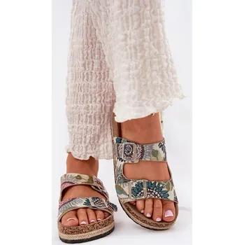 Dámské pantofle Vzorované dámské pantofle na korkové platformě s přezkami Lee Cooper LCW-25-35-3483L Multikolor Barva: Barevná, Velikost: 37