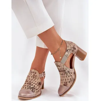 Dámské kozačky Dámské kožené prolamované boty Maciejka 04962-04 Barva: Béžová, Velikost: 41