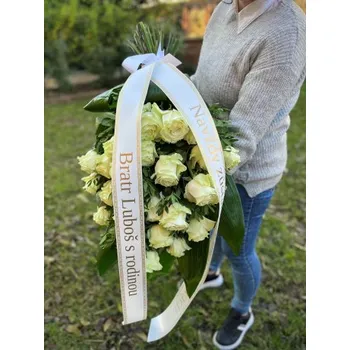 Smuteční dekorace Smuteční kytice Basic, bílé růže a zeleň Velká, 18 růží - rozvoz Praha