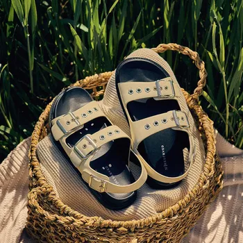 Dívčí tričko Reserved - Koženkové sandály - krémová - 674DL-01X - 674DL-01X-35