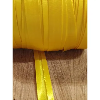 Krajka Šikmý proužek saténový šíře 15 mm zažehlený žlutý