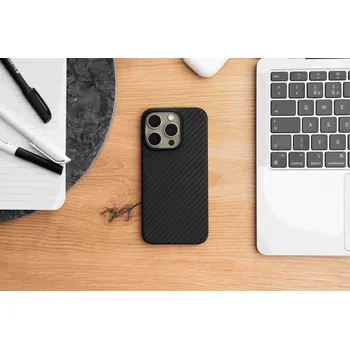 Pouzdro na mobilní telefon Swissten POUZDRO MAGCARBON PRO APPLE IPHONE 16 ČERNÉ