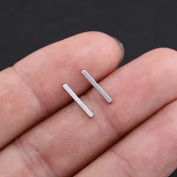 Náušnice Vikingské ocelové náušnice s nordickými runami | vikingské šperky 2 ks - isa